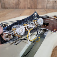Fender Jazz Bass American Professional II Fretless 2023 Olympic White w/ Tweed Case & Paperwork - Mahar's Vintage Guitars