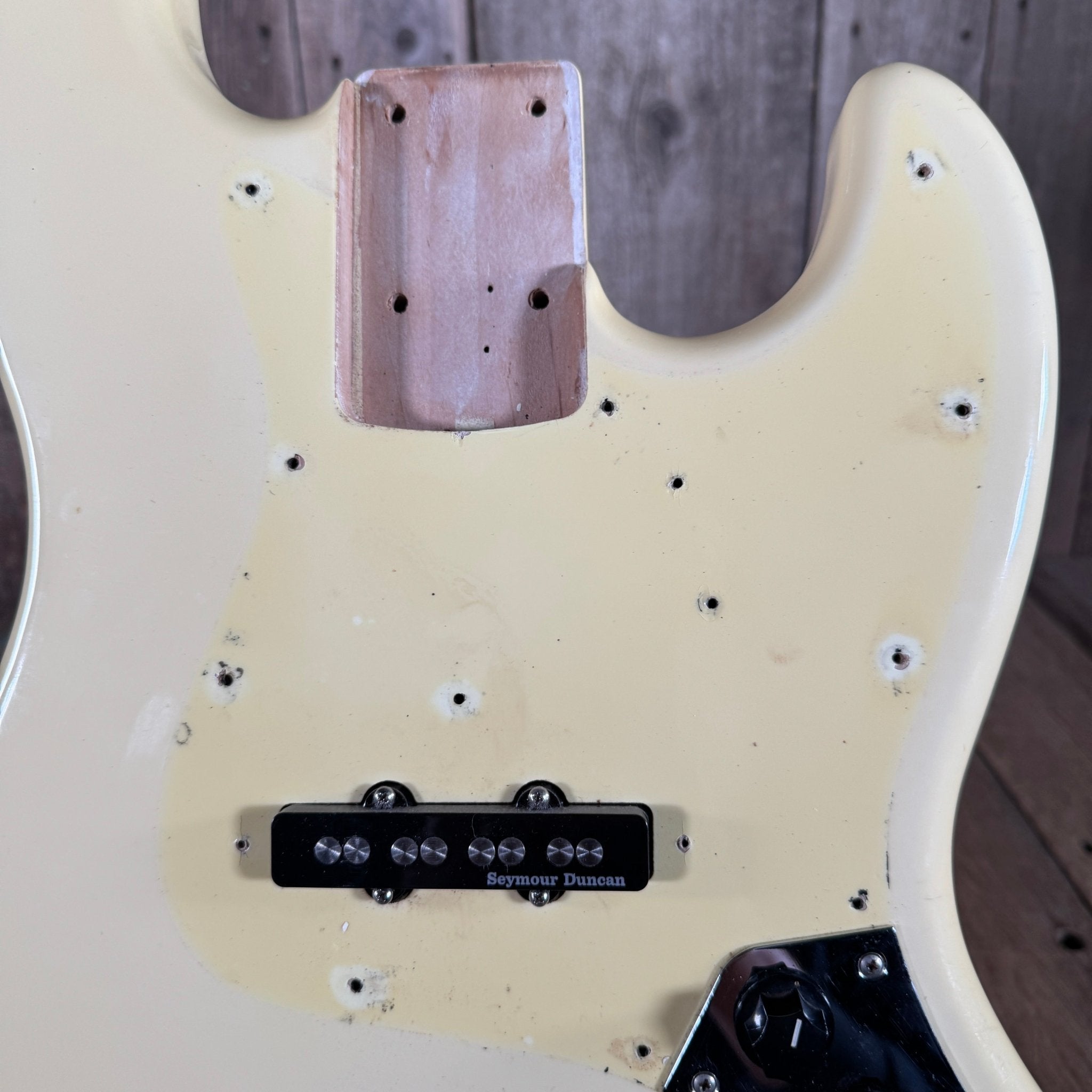 Y624.入場券　セット Fender Jazz Bass JB-62 62 Reissue Crafted in Japan Oly White