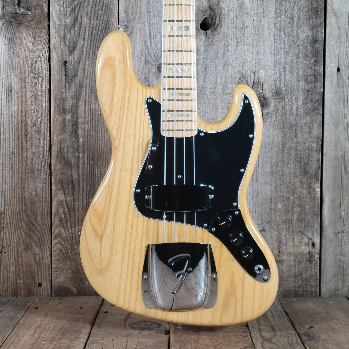Fender Jazz Bass – Mint Condition, All Original with Tags – Vintage USA 1976 - Mahar's Vintage Guitars
