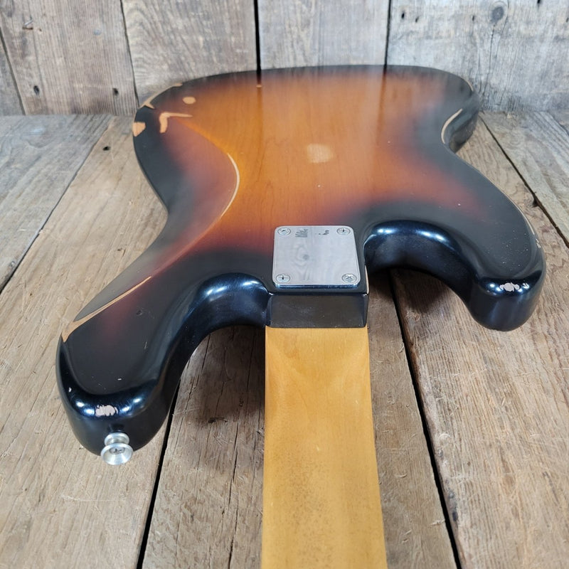 Fender Jazz Bass Road Worn 60s Sunburst MIM 2017 w/Gig Bag - Mahar's Vintage Guitars