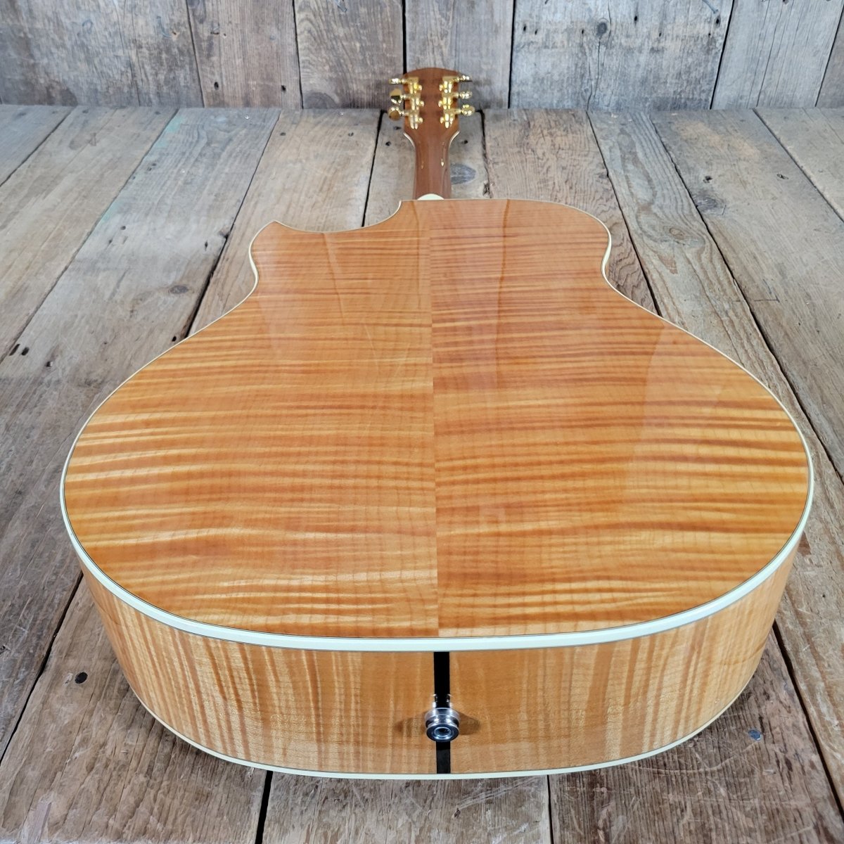 Fender LS - 60 Spring Hill 1995 — 440 Made, Near Mint, OHSC - Mahar's Vintage Guitars