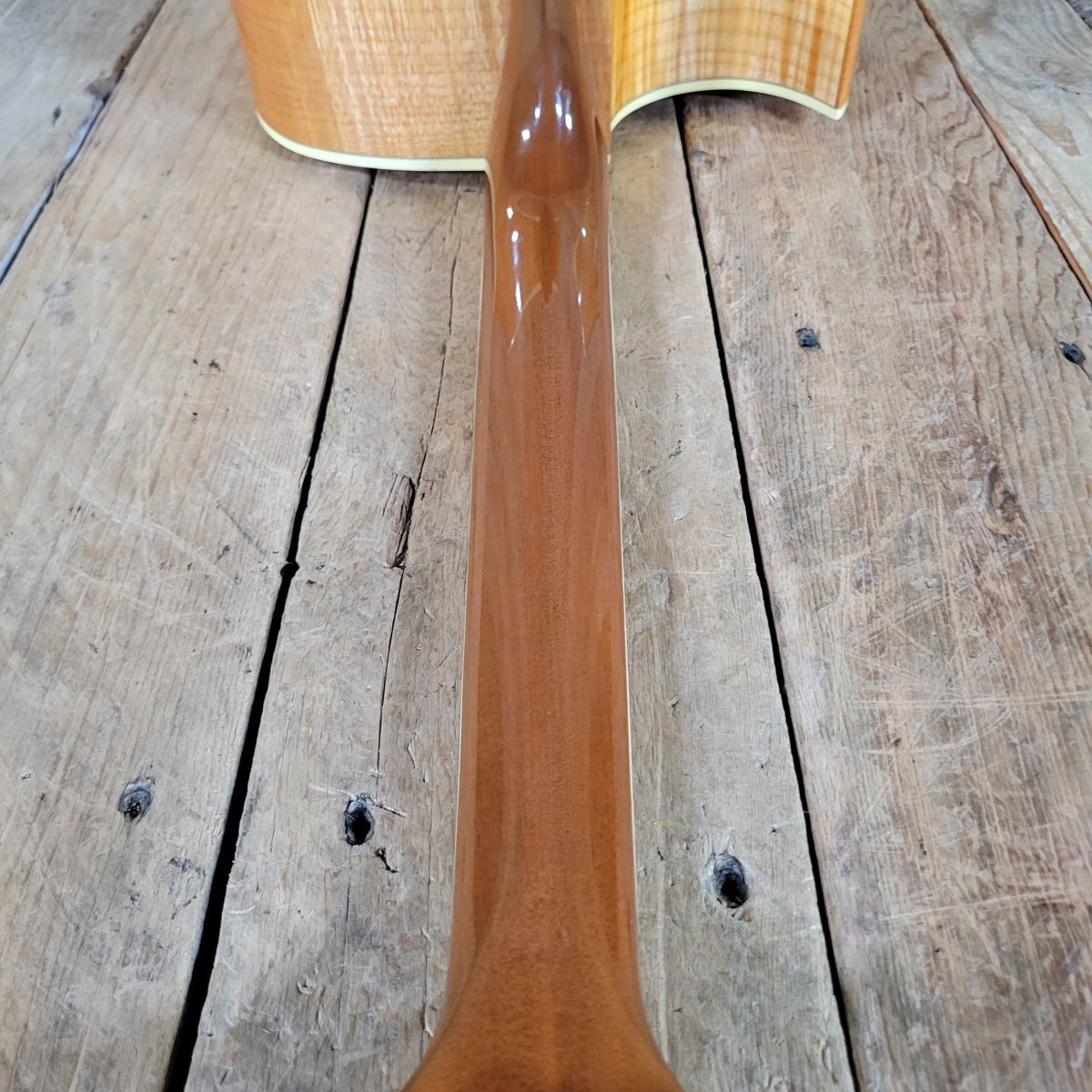 Fender LS - 60 Spring Hill 1995 — 440 Made, Near Mint, OHSC - Mahar's Vintage Guitars