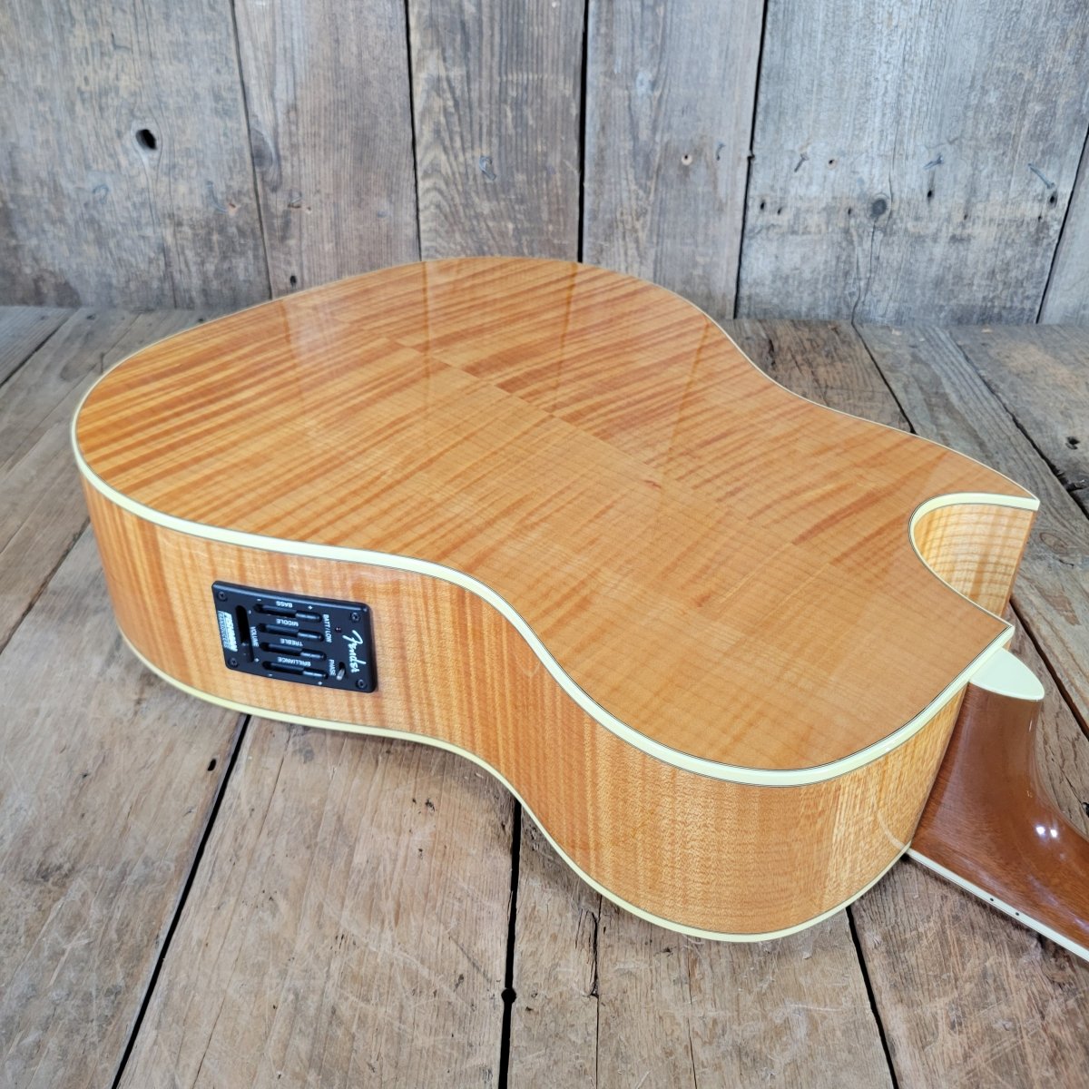 Fender LS - 60 Spring Hill 1995 — 440 Made, Near Mint, OHSC - Mahar's Vintage Guitars