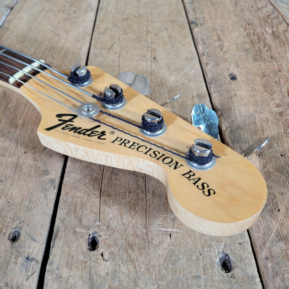 Fender Precision Bass 1974 Near Mint w/ Case - Mahar's Vintage Guitars