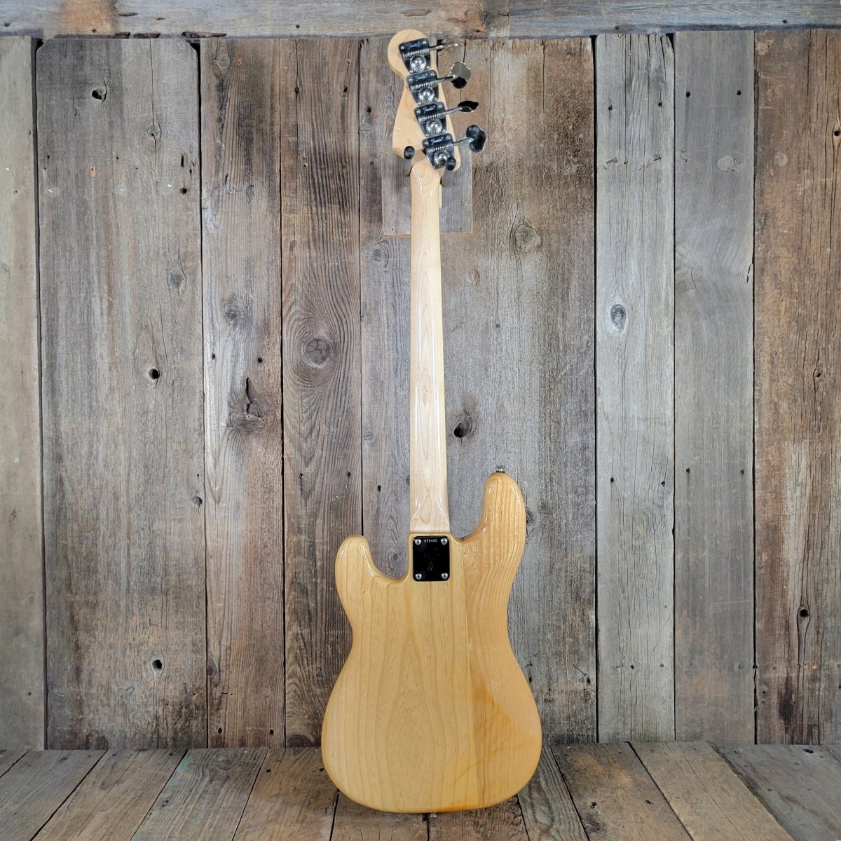 Fender Precision Bass 1974 Near Mint w/ Case - Mahar's Vintage Guitars