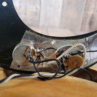 Fender Precision Bass 1975 – Vintage Sunburst Bass Guitar with Late - ’60s Fender Case (1967–1971) - Mahar's Vintage Guitars