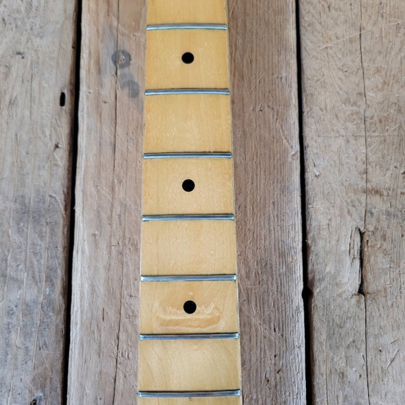 Fender Precision Bass 1975 – Vintage Sunburst Bass Guitar with Late - ’60s Fender Case (1967–1971) - Mahar's Vintage Guitars