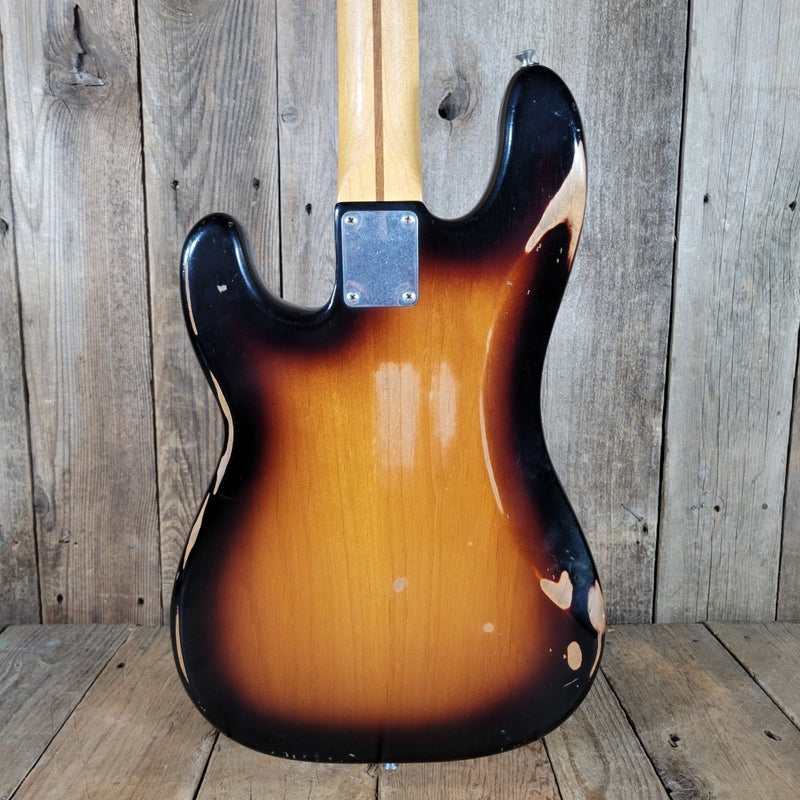 Fender Road Worn Precision Bass Sunburst 2009 – With Gig Bag - Mahar's Vintage Guitars