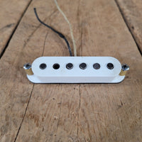 Fender Stratocaster 1963 Middle Pickup Black Bottom Rewound Orig Screws Non Orig Cover - Mahar's Vintage Guitars