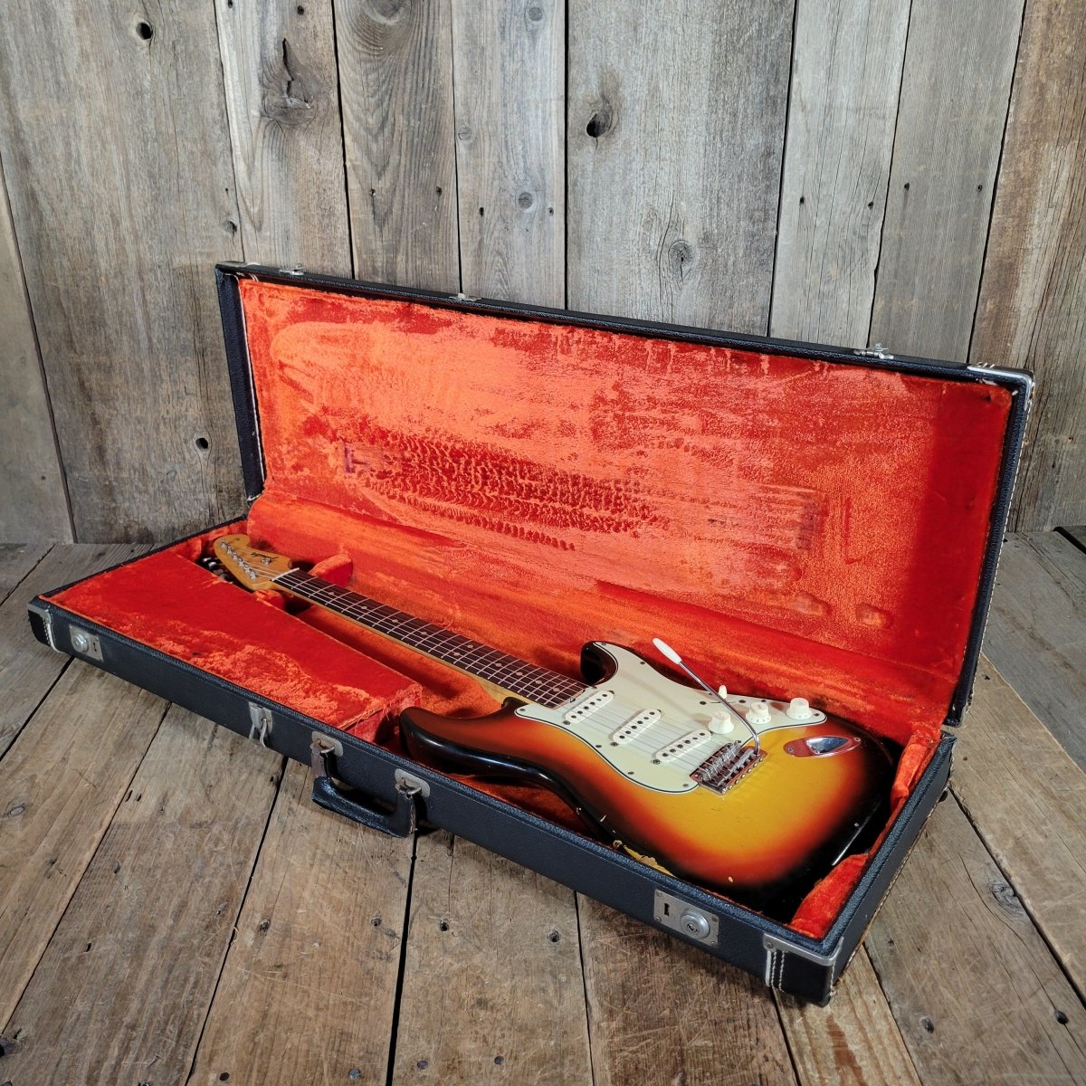 Fender Stratocaster 1964 Green Guard Pre CBS - Mahar's Vintage Guitars