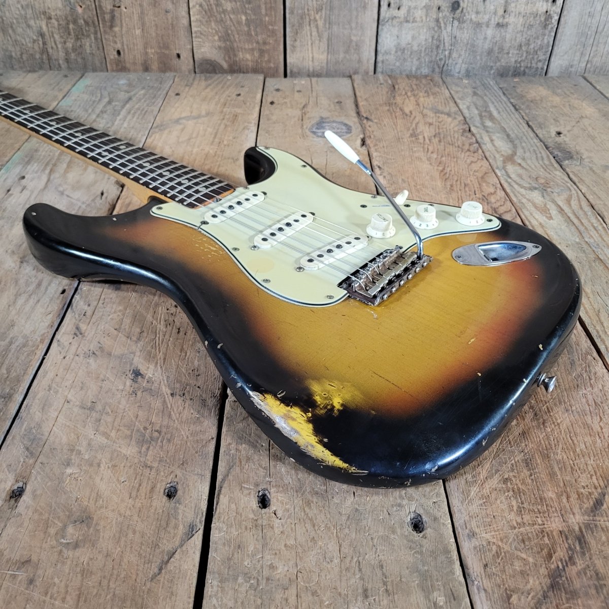 Fender Stratocaster 1964 L - Plate Green Guard Transition Logo - Mahar's Vintage Guitars