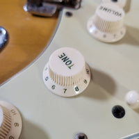 Fender Stratocaster 1964 L - Plate Green Guard Transition Logo - Mahar's Vintage Guitars