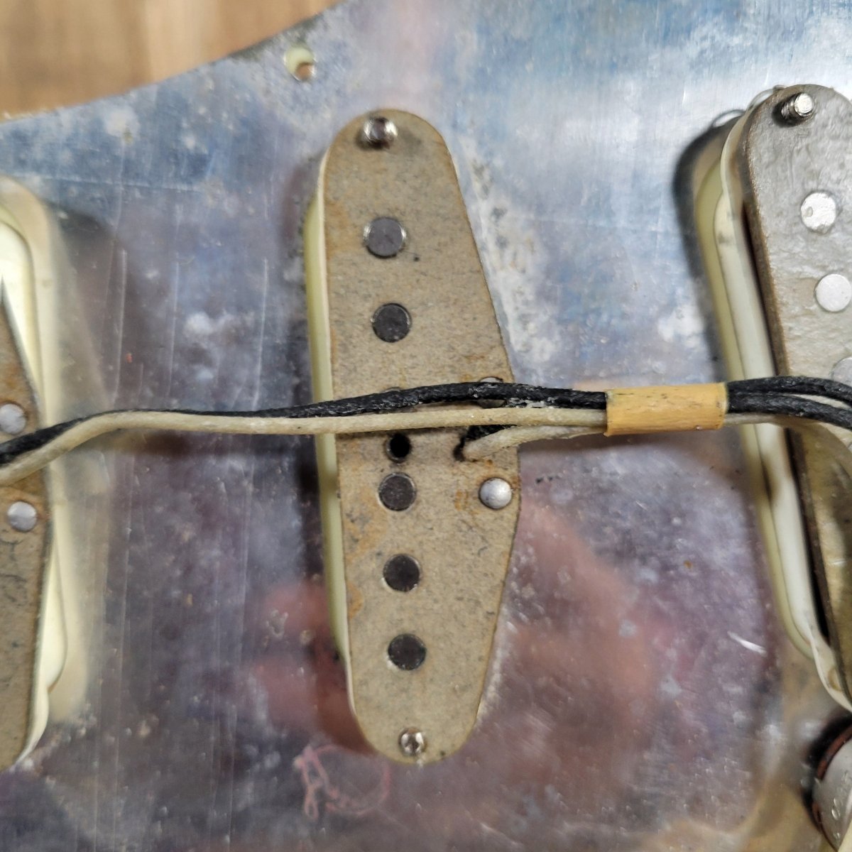 Fender Stratocaster 1964 L - Plate Green Guard Transition Logo - Mahar's Vintage Guitars