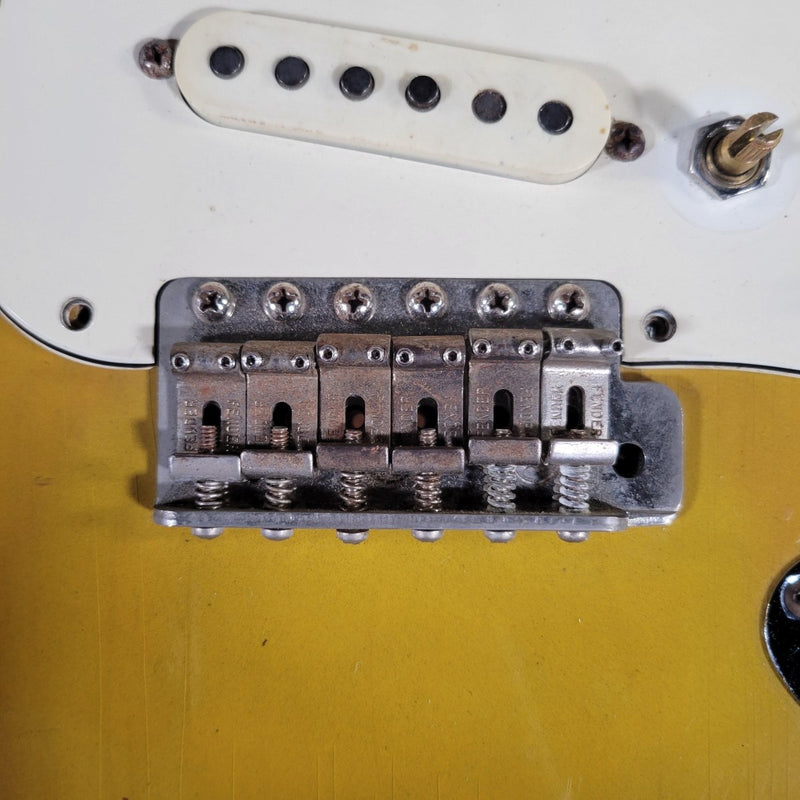 Fender Stratocaster 1965 Vintage Player’s Guitar – Mid - 60s Strat Tone and Feel at a better price - Mahar's Vintage Guitars