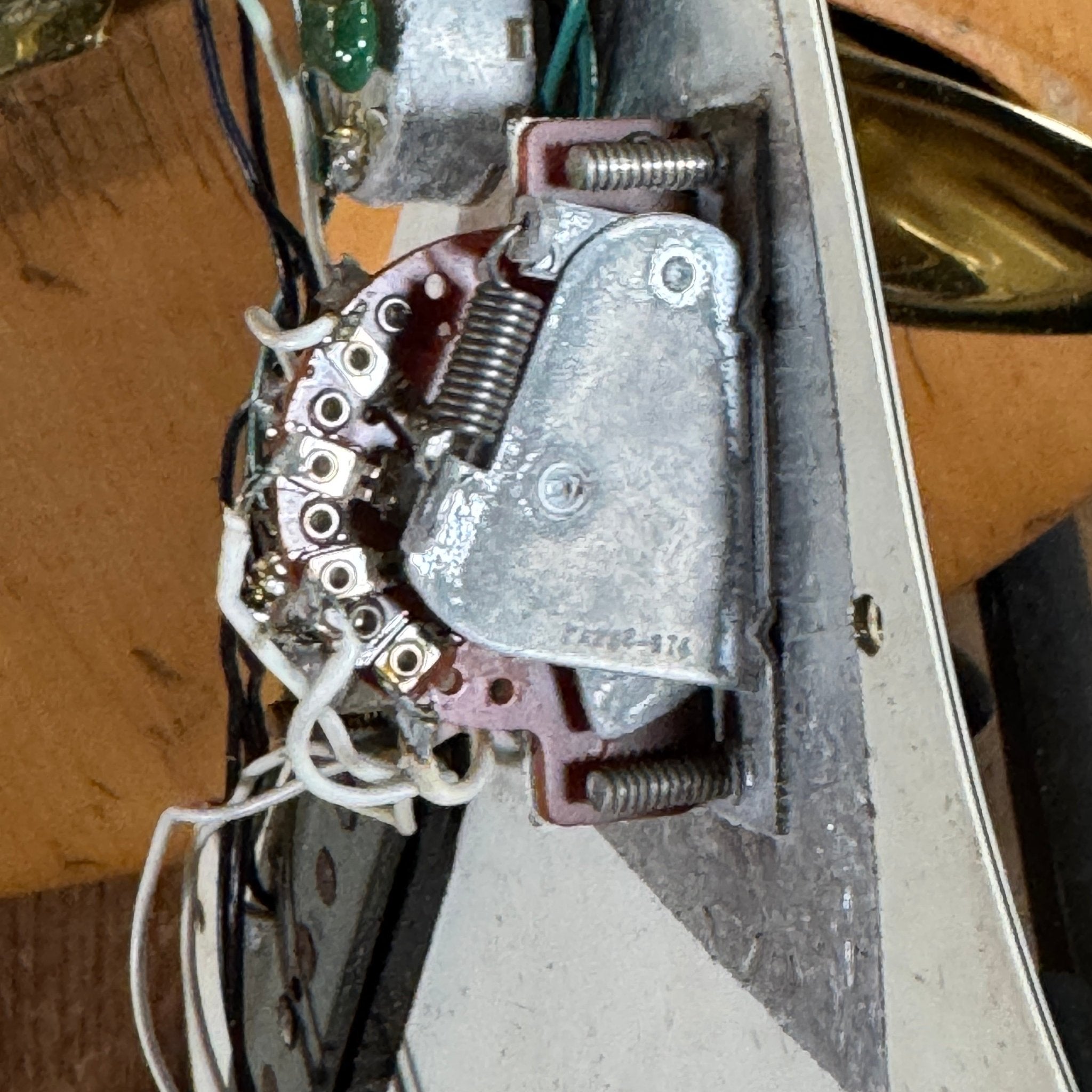 Fender Stratocaster 1972 Natural - Mahar's Vintage Guitars