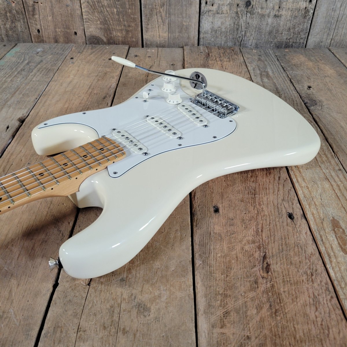 Fender Stratocaster American Standard 2013 Olympic White PLEK’d - Mahar's Vintage Guitars