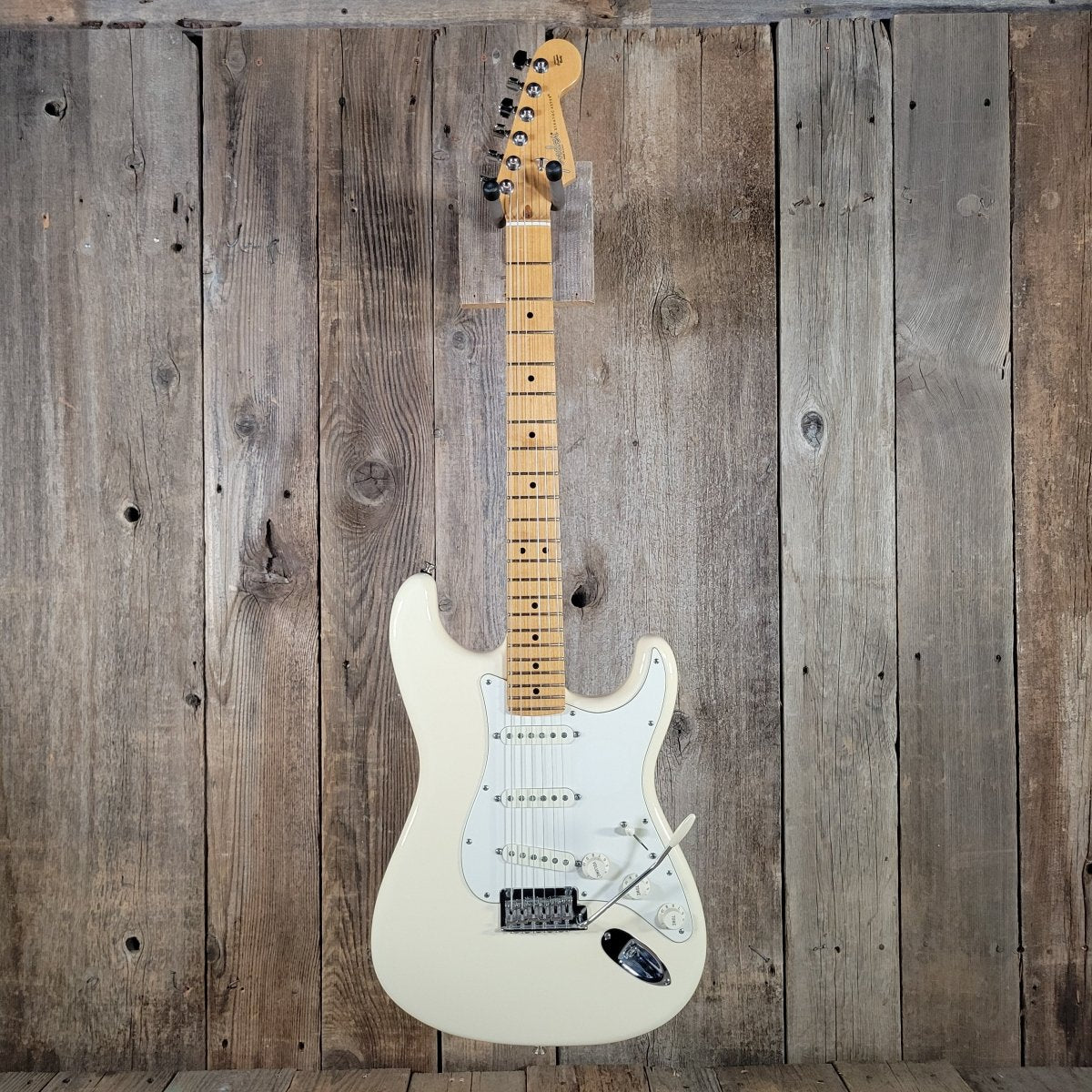 Fender Stratocaster American Standard 2013 Olympic White PLEK’d - Mahar's Vintage Guitars