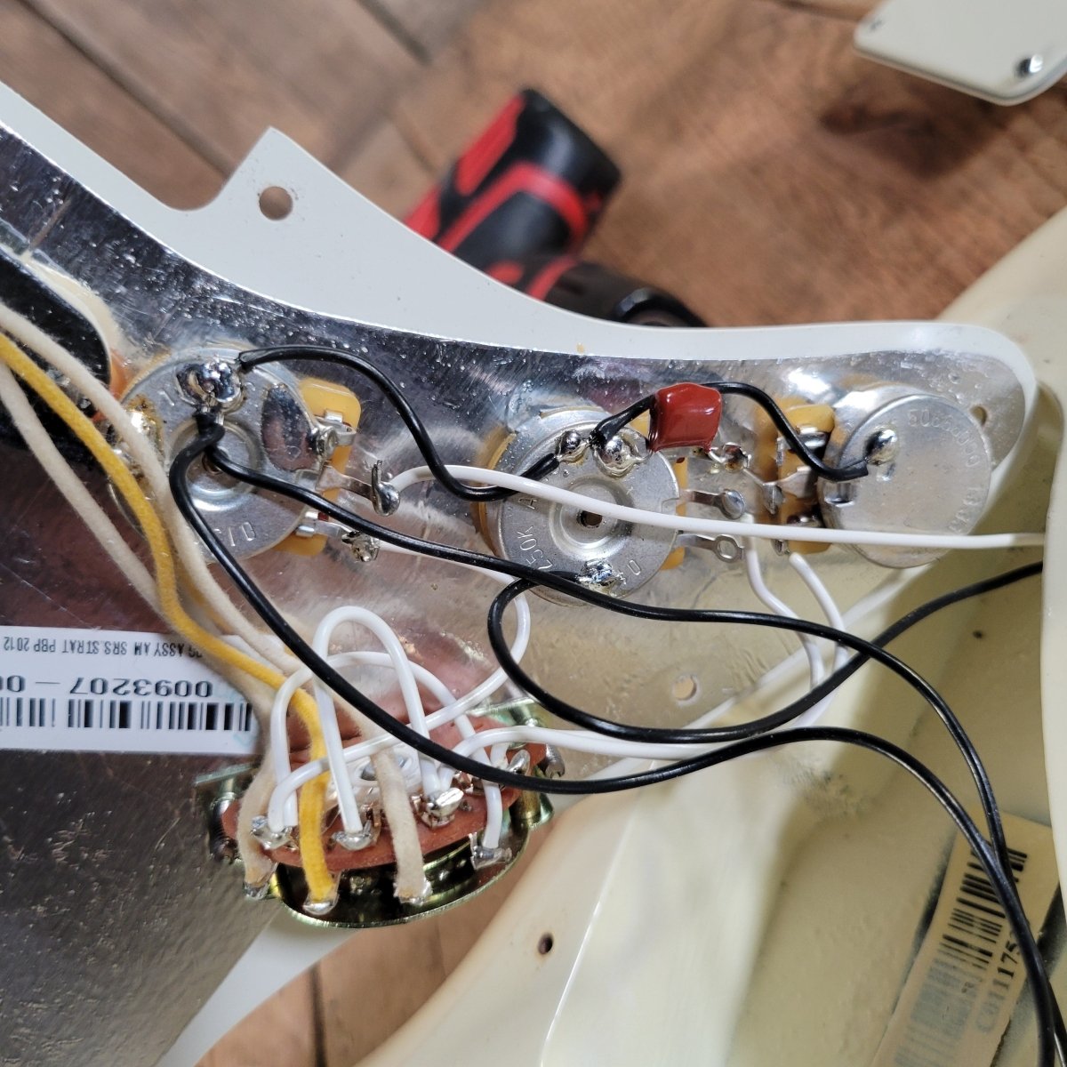 Fender Stratocaster American Standard 2013 Olympic White PLEK’d - Mahar's Vintage Guitars