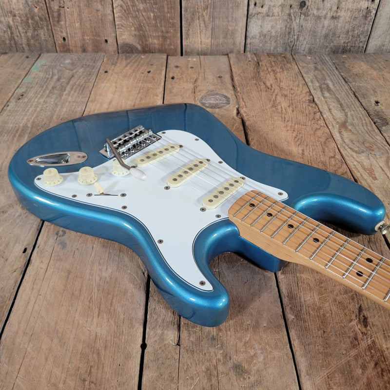 Fender Stratocaster MIM Lake Placid Blue 1992–93 w/ Gig Bag - Mahar's Vintage Guitars