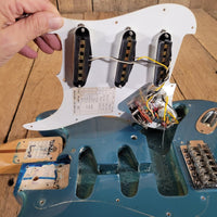 Fender Stratocaster MIM Lake Placid Blue 1992–93 w/ Gig Bag - Mahar's Vintage Guitars