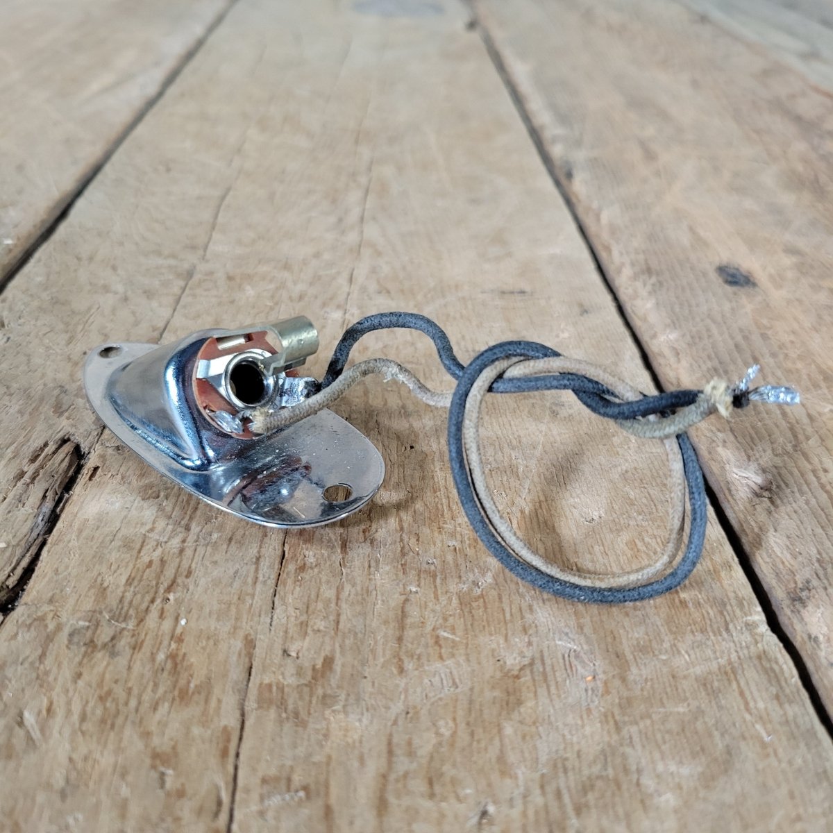 Fender Stratocaster Switchcraft Jack & Jack Cup with Screws and Wires 1965 Vintage - Mahar's Vintage Guitars