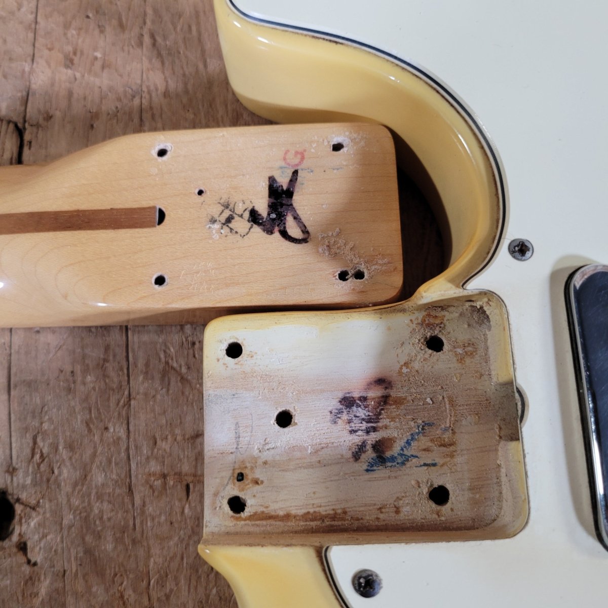 Fender Telecaster 1975 Blonde w/Original Case - Mahar's Vintage Guitars
