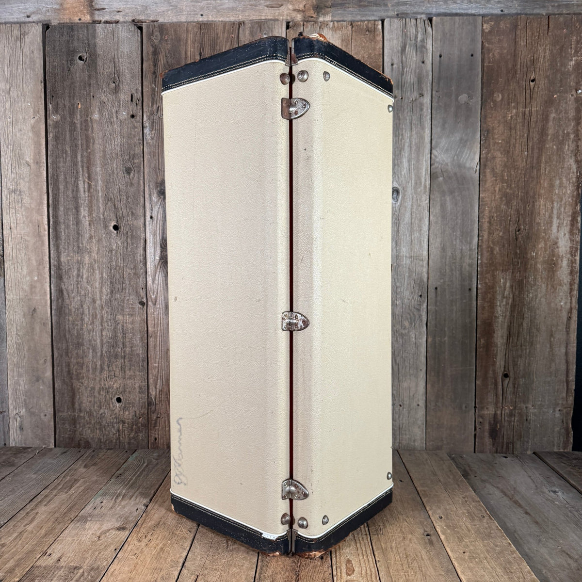 Fender Telecaster Stratocaster case white tolex 1963 1964 - Mahar's Vintage Guitars
