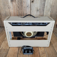 Fender Tonemaster Deluxe Reverb 2021 – Blonde, Lightweight Digital Amp - Mahar's Vintage Guitars