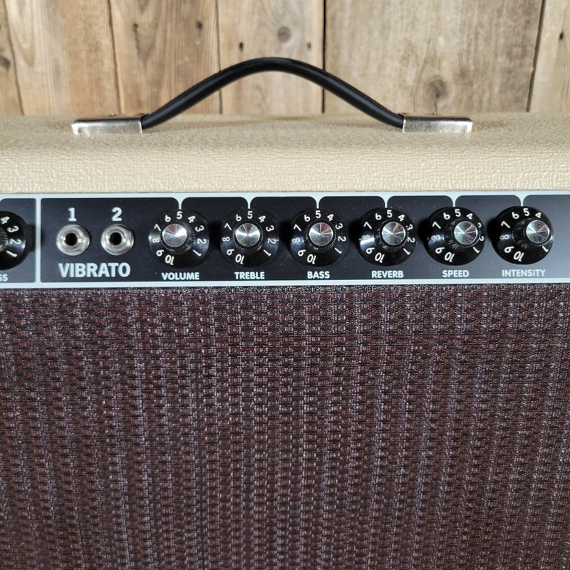 Fender Tonemaster Deluxe Reverb 2021 – Blonde, Lightweight Digital Amp - Mahar's Vintage Guitars