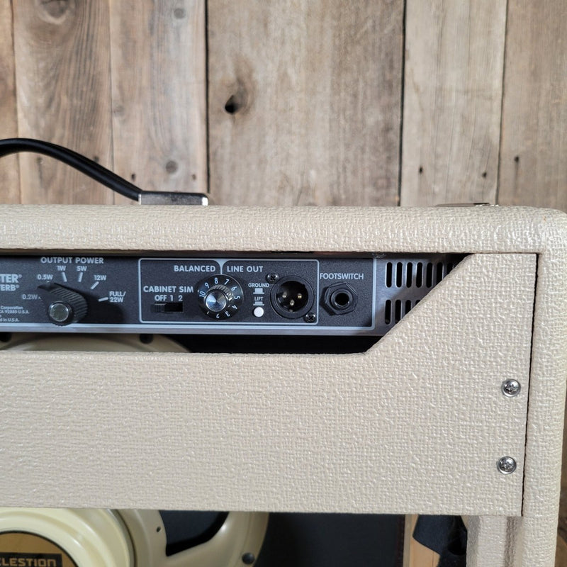 Fender Tonemaster Deluxe Reverb 2021 – Blonde, Lightweight Digital Amp - Mahar's Vintage Guitars
