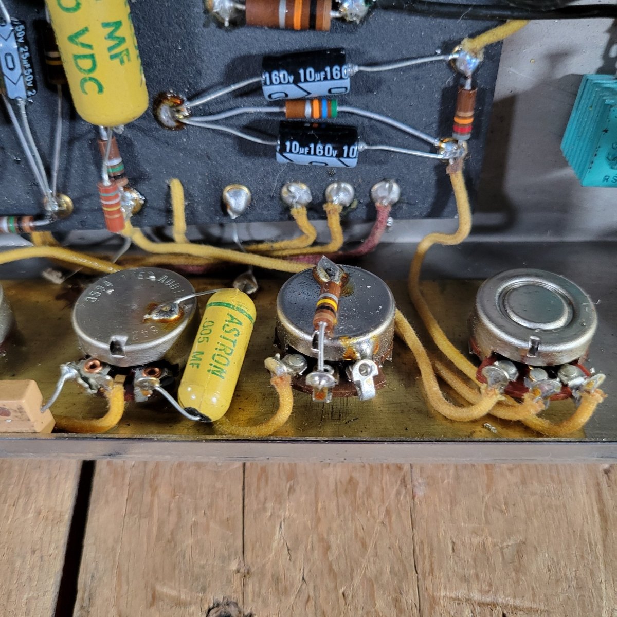 Fender Tremolux 5E9 1959 - Changed Output Transformer and 1955 Speaker - Mahar's Vintage Guitars