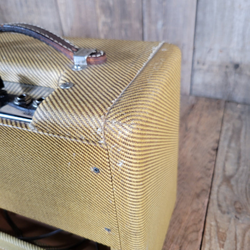 Fender Tweed Champ 5F1 Crazy Clean and Serviced 1963 Original Cover! - Mahar's Vintage Guitars
