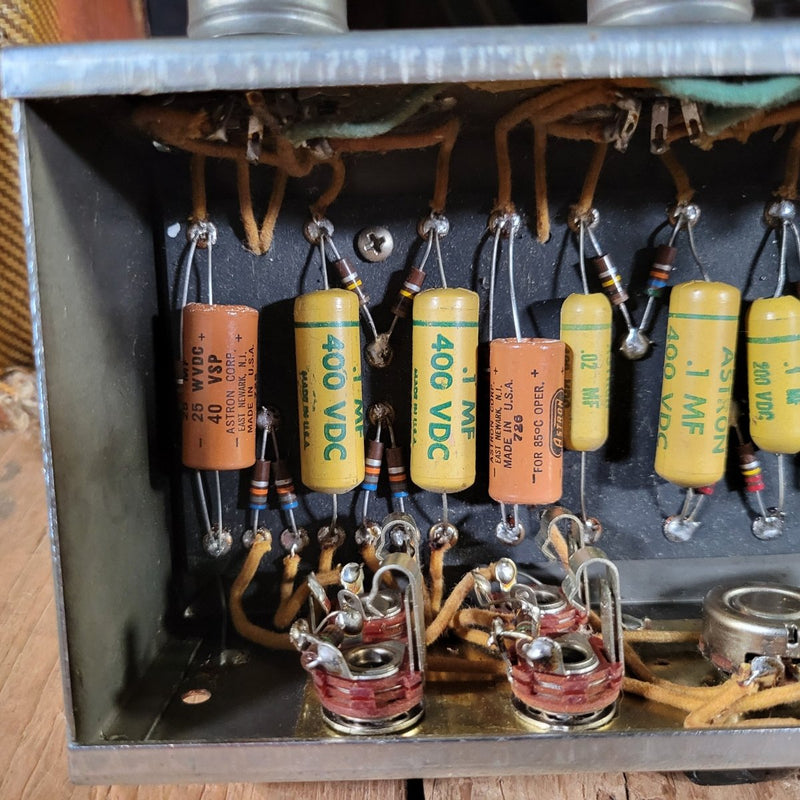 Fender Tweed Deluxe 5E3 1957 - Mahar's Vintage Guitars