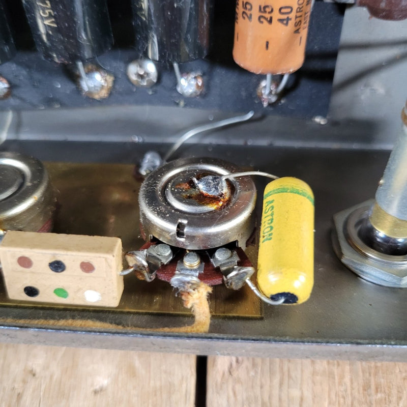 Fender Tweed Deluxe 5E3 1957 - Mahar's Vintage Guitars