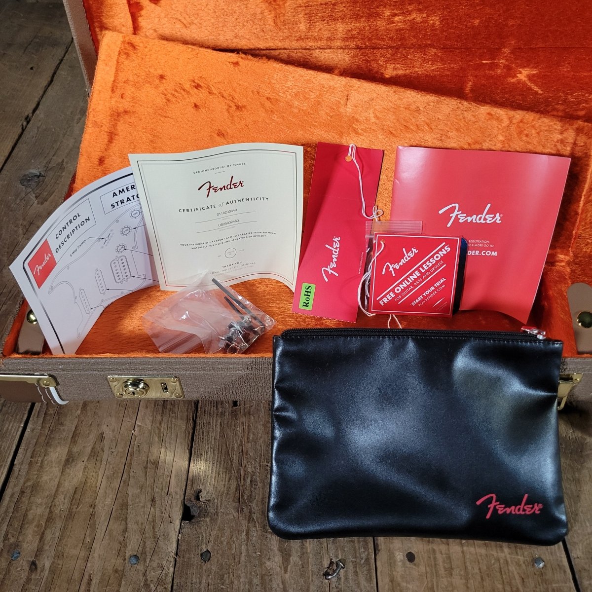 Fender Ultra Luxe Vintage 60s Stratocaster HSS Sea Foam Green 2025 - Mahar's Vintage Guitars