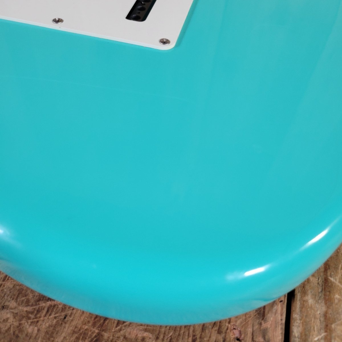 Fender Ultra Luxe Vintage 60s Stratocaster HSS Sea Foam Green 2025 - Mahar's Vintage Guitars