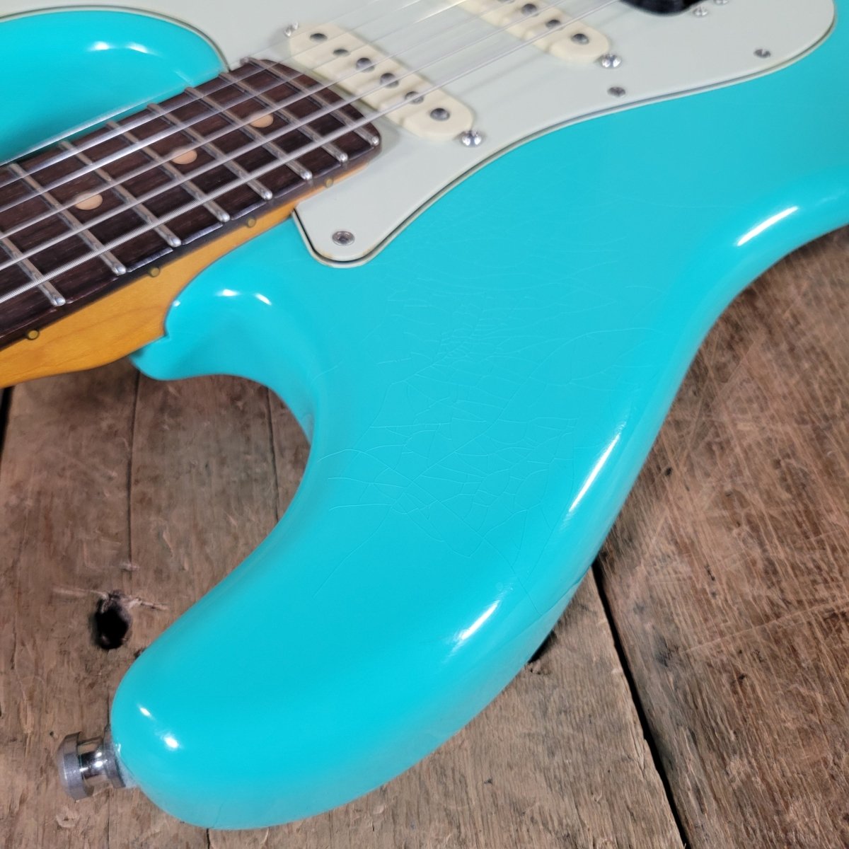 Fender Ultra Luxe Vintage 60s Stratocaster HSS Sea Foam Green 2025 - Mahar's Vintage Guitars