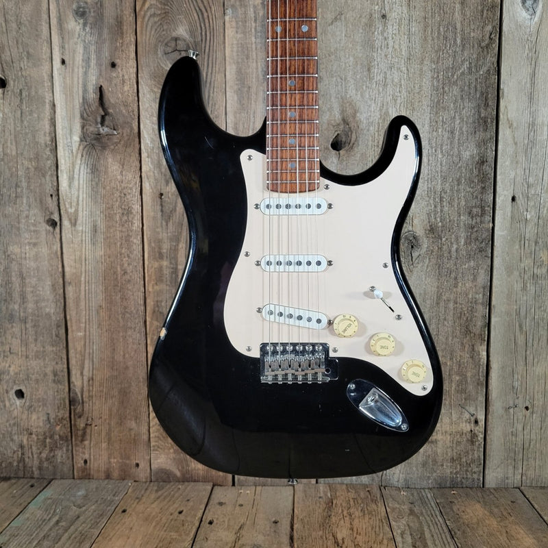 Fernandes Stratocaster – 2010s Strat - Style Guitar w/ Fender Custom Shop Pickups - Mahar's Vintage Guitars