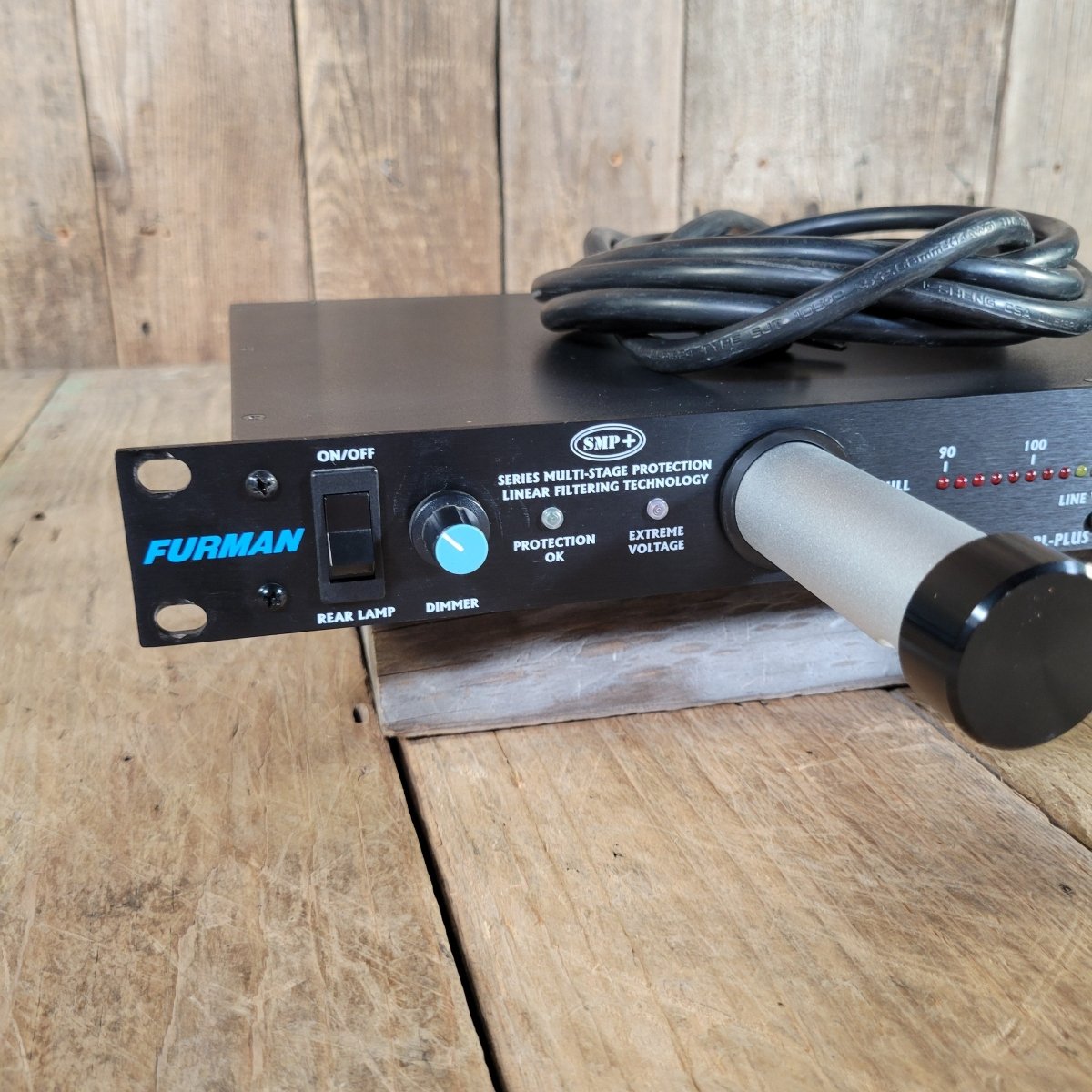 Furman PL-PLUS Series II AC Power Conditioner and Surge Suppressor - Mahar's Vintage Guitars