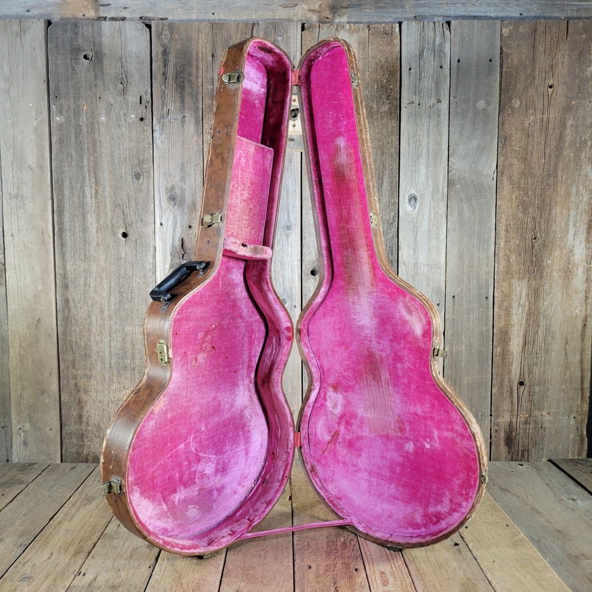 Gibson 1958 1959 1960 Stone Case Co 5 Latch Case ES-350 Byrdland 17" Archtop Case - Mahar's Vintage Guitars