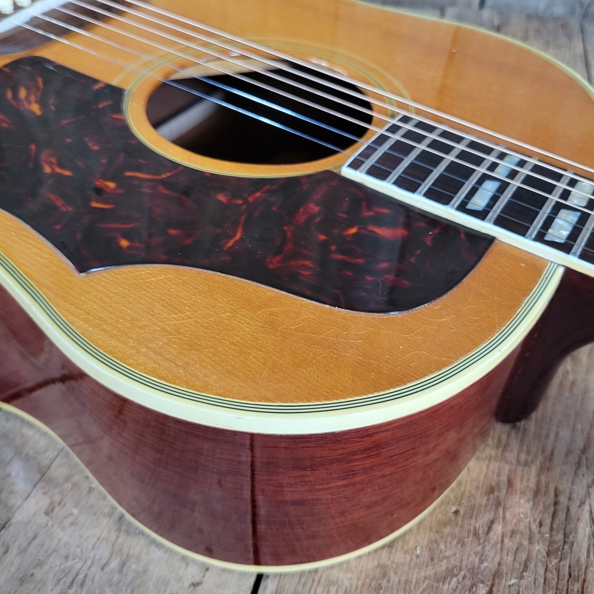 Gibson 1960 Country Western Natural Slope Shoulder w/ Provenance Excellent - Mahar's Vintage Guitars