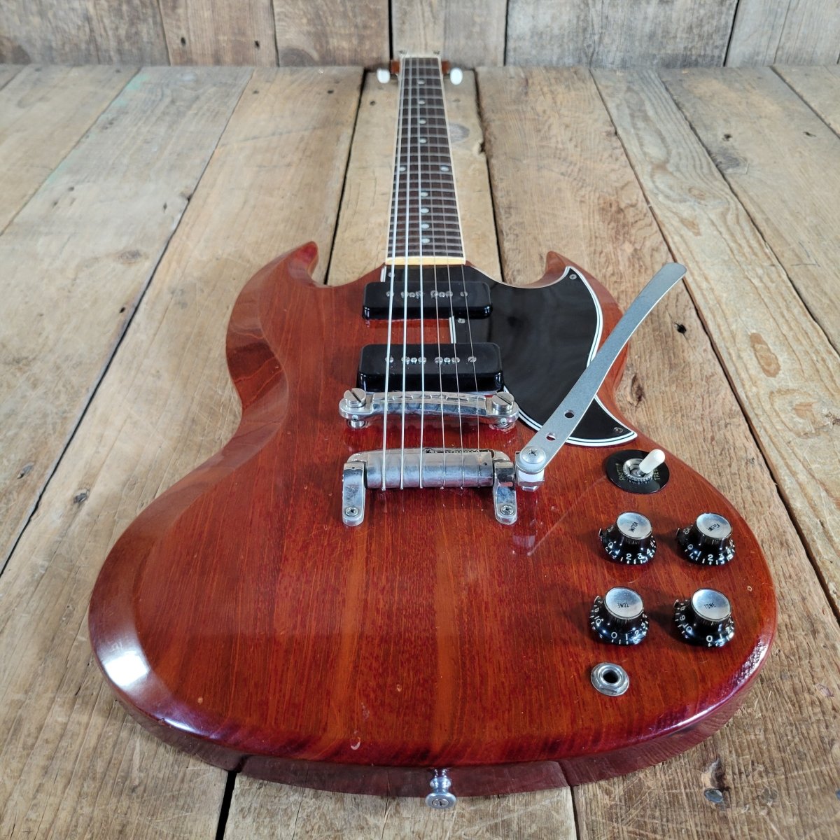 Gibson 1962 SG Special Masetro Vibrola Excellent - Mahar's Vintage Guitars