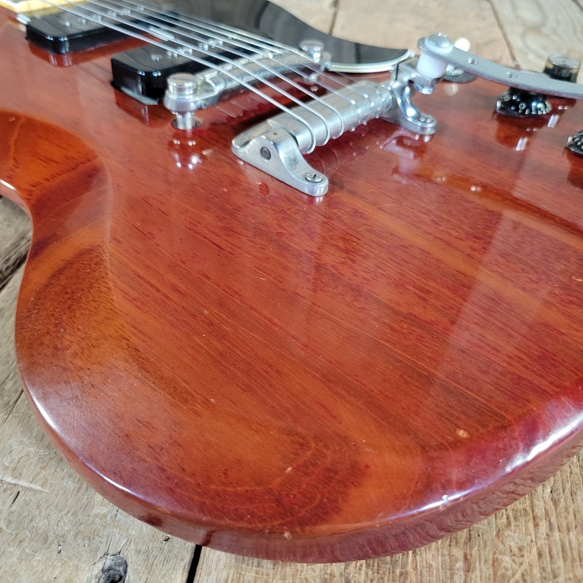 Gibson 1962 SG Special Masetro Vibrola Excellent - Mahar's Vintage Guitars