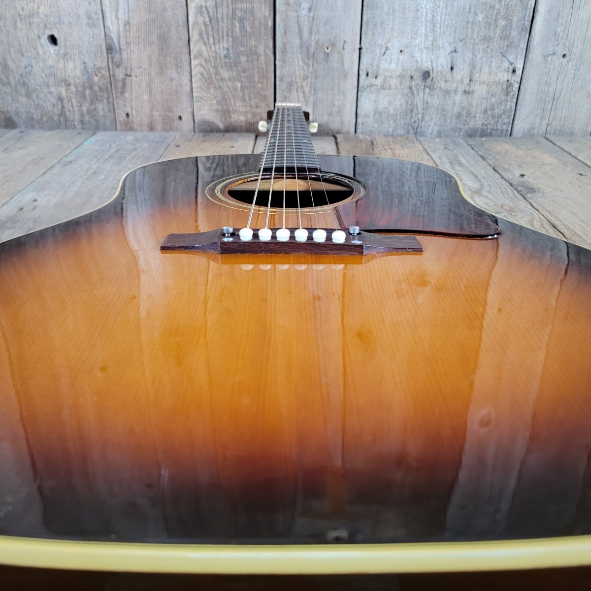 Gibson 1967 J - 45 Tobacco Sunburst Slope Shoulder Excellent - Mahar's Vintage Guitars