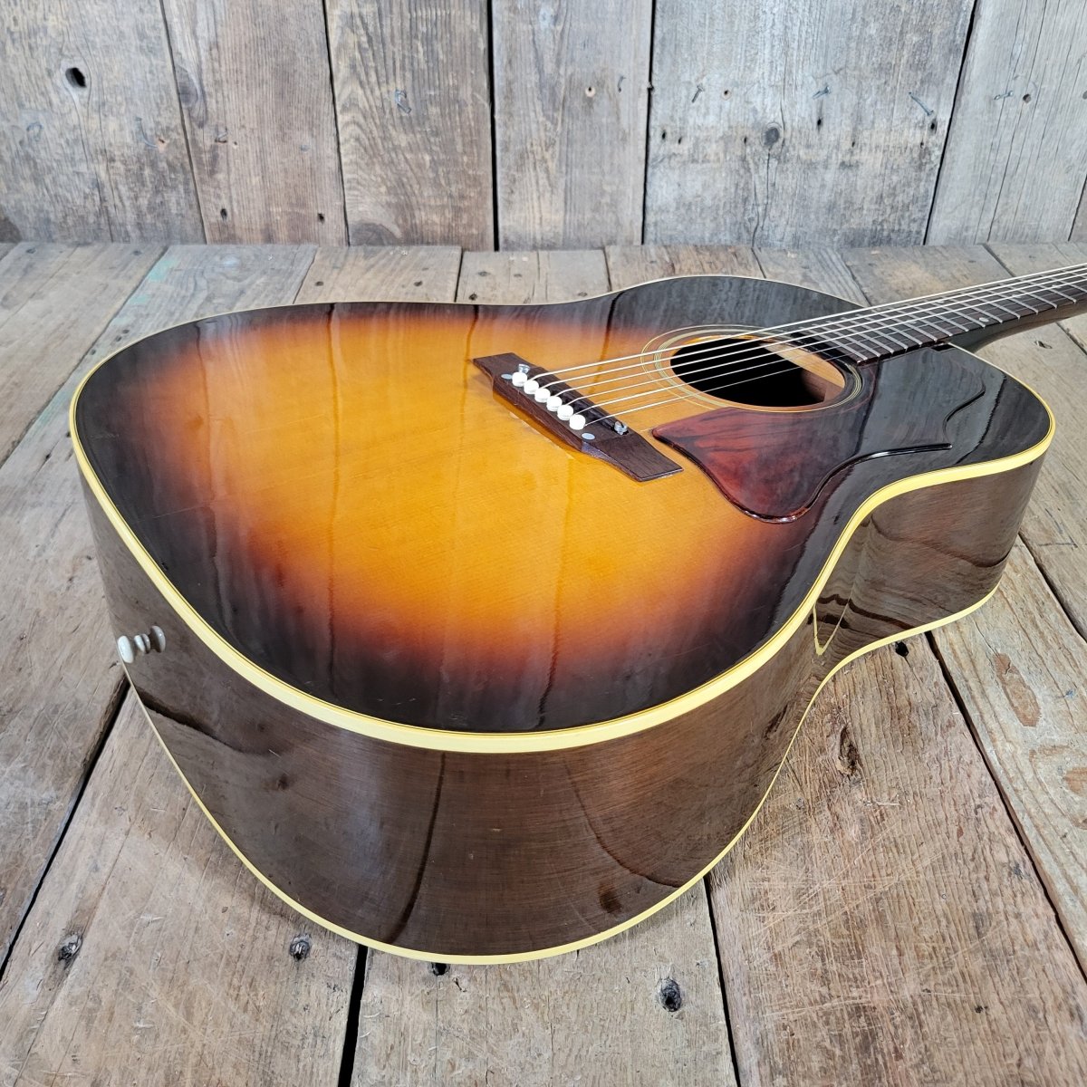 Gibson 1967 J - 45 Tobacco Sunburst Slope Shoulder Excellent - Mahar's Vintage Guitars