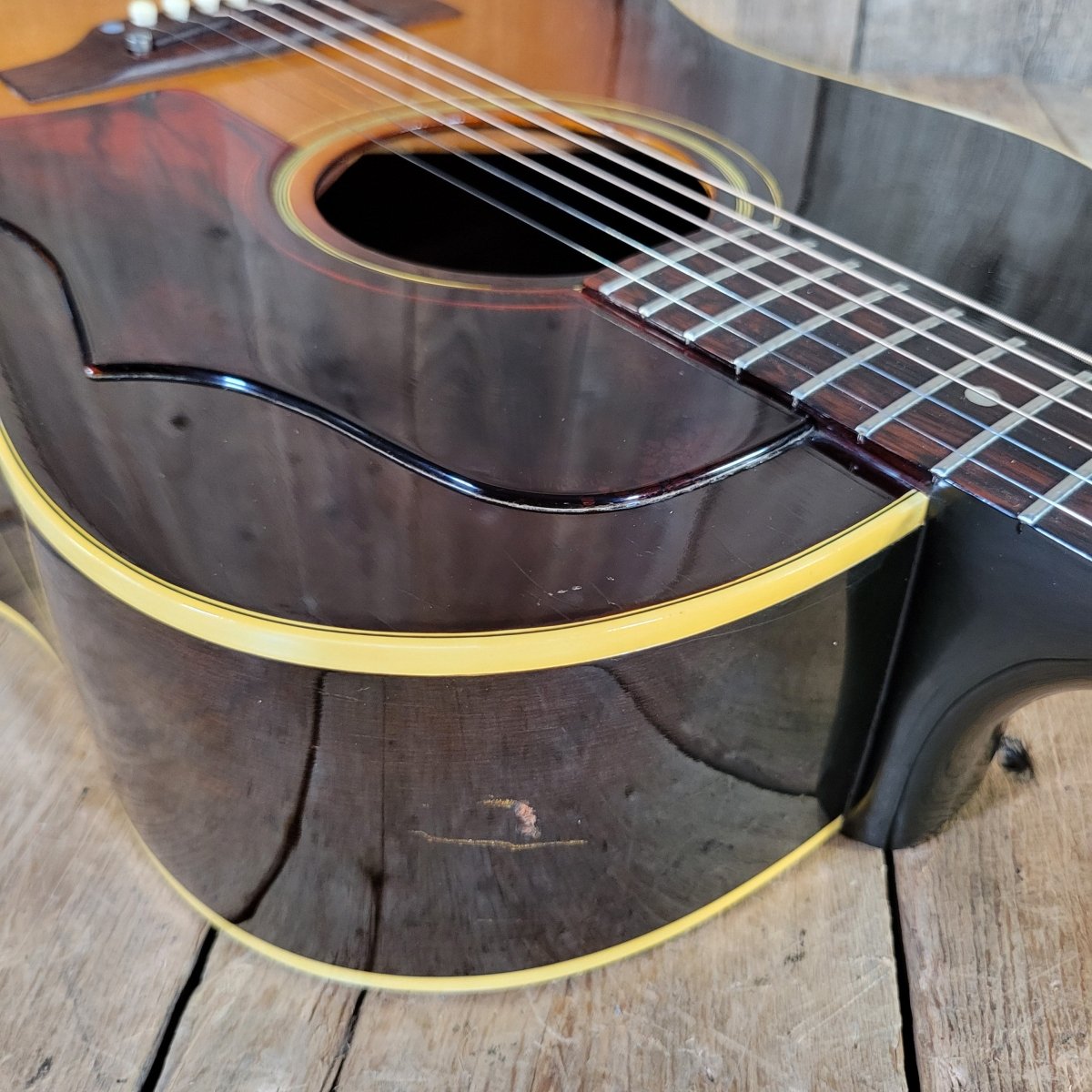 Gibson 1967 J - 45 Tobacco Sunburst Slope Shoulder Excellent - Mahar's Vintage Guitars