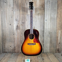 Gibson 1967 J - 45 Tobacco Sunburst Slope Shoulder Excellent - Mahar's Vintage Guitars