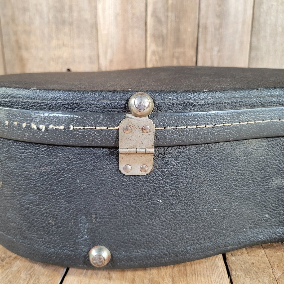 Gibson 1970 Black Tolex Hard Case ES-175 J-45 Era Very Good - Mahar's Vintage Guitars
