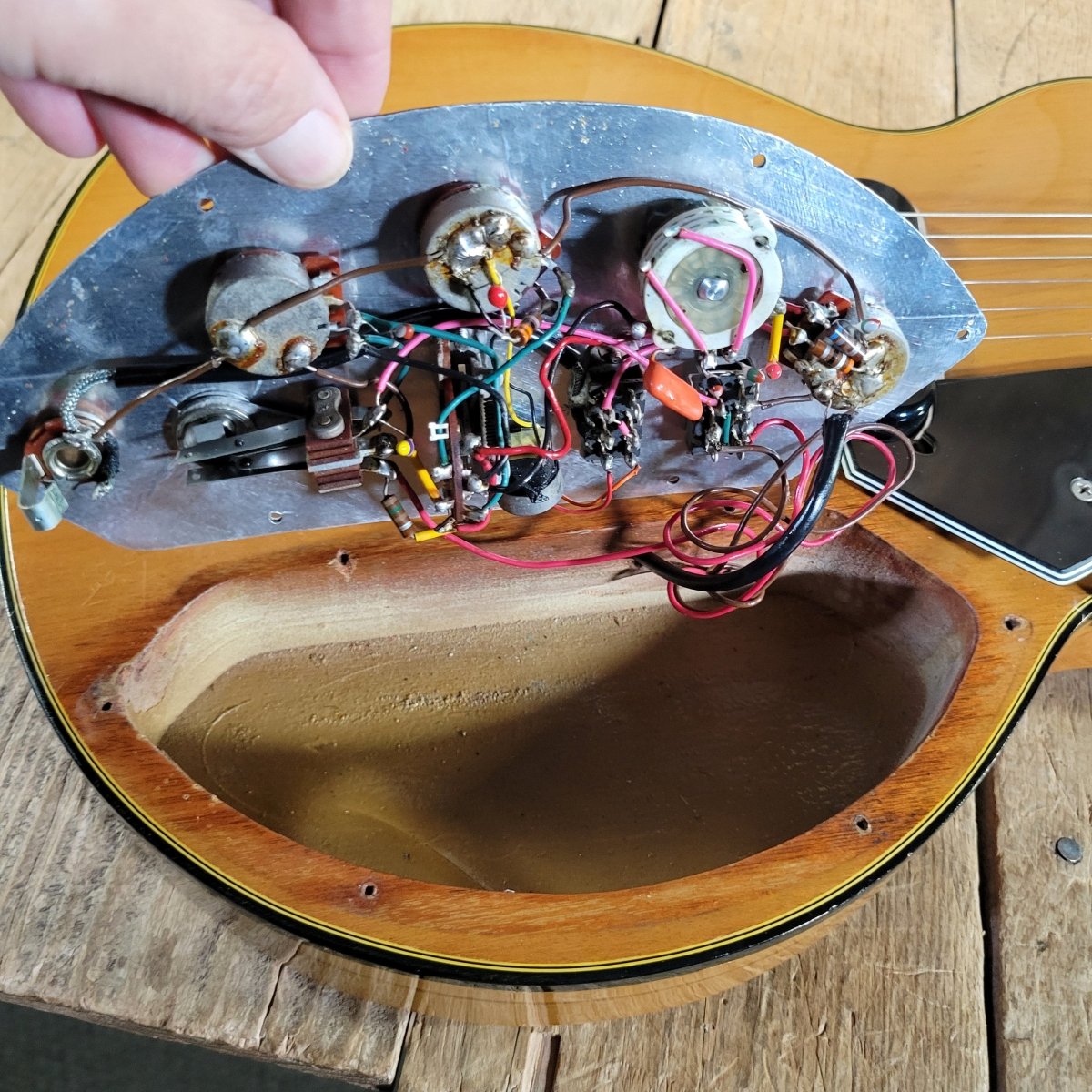 Gibson 1973 Les Paul Recording Natural Headstock Repair - Mahar's Vintage Guitars