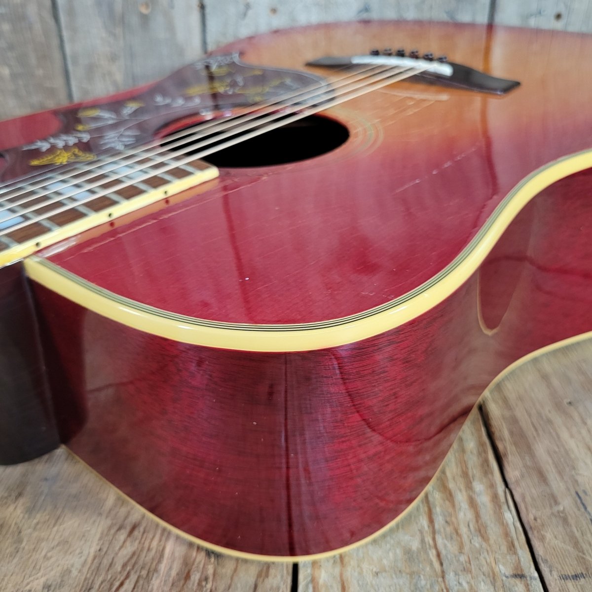 Gibson 1975 Hummingbird Custom Cherry Sunburst Very Good - Mahar's Vintage Guitars